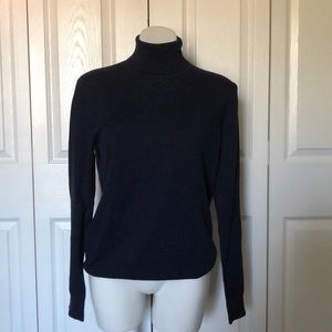 Gap Lg navy turtleneck sweater